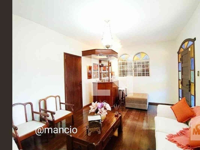 Casa com 4 quartos à venda no bairro Planalto, 340m²