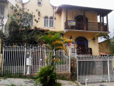 Casa com 5 quartos à venda no bairro Anchieta, 400m²