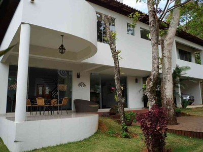 Casa em Condomínio com 5 quartos à venda no bairro Condominio Retiro do Chale, 475m²