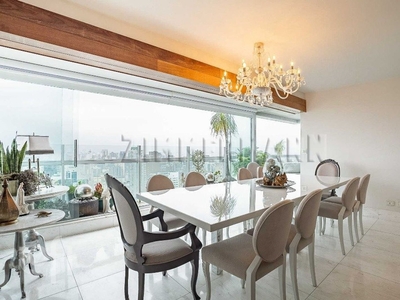 Apartamento à venda em Paraíso com 323 m², 3 quartos, 3 suítes, 4 vagas