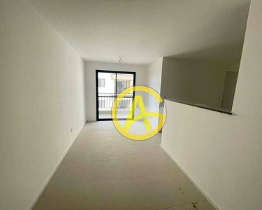 Apartamento com 3 dormitórios à venda, 61 m² por R$ 335.000 - Passaré - Fortaleza/CE