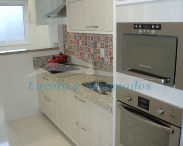 Apartamento de 01 dormitório sendo 01 suíte, sala com sacada gourmet, cozinha, área de ser