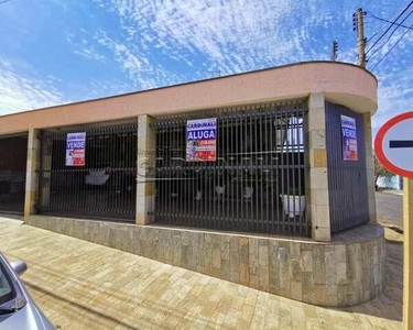 Araraquara - Casa Padrão - Vila Santana