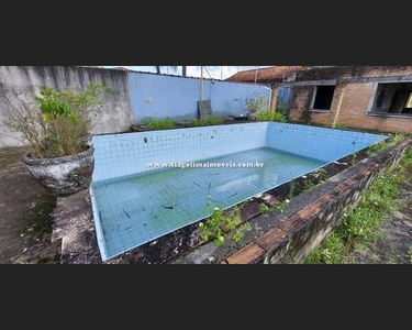 Casa de Esquina em Terreno Inteiro para Reforma a Venda na Praia das Palmeiras