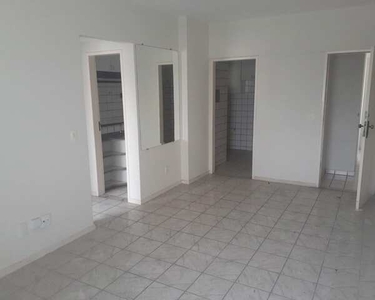 Perto de tudo em Itapuã, apartamento 2 Quartos c/ varanda, 2 banheiros, sol manhã, montado