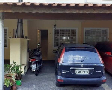 Sobrado à Venda no Residencial Vila dos Diamantes Barueri