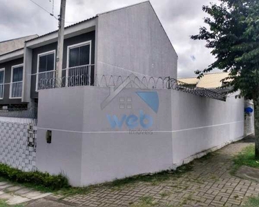 Sobrado de esquina com 3 quartos à venda na região do Vitória Régia, no Bairro CIC, em exc