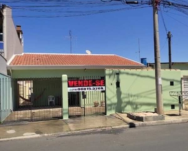 Vende-se casa térrea no Virgínio Basso