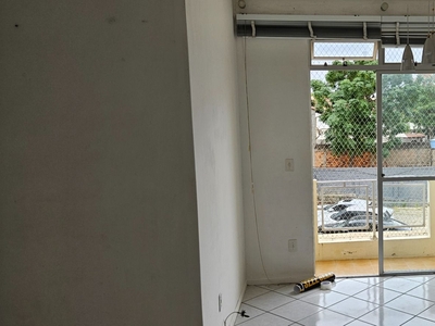 Apartamento em Estreito, Florianópolis/SC de 79m² 3 quartos à venda por R$ 399.000,00