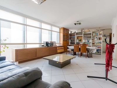 Apartamento em Higienópolis, São Paulo/SP de 196m² 3 quartos à venda por R$ 1.179.000,00