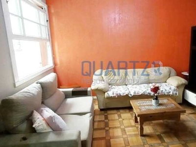 Apartamento Mobiliado Centro Histórico, 2 dormitórios, 70m2, de frente na Rua Duque de Cax