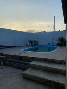 Casa 3 Dorms, com a abamentos a serem realizados com Piscina em Santa Cruz