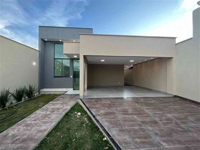 Casa com 3 quartos à venda no bairro Jardim Olímpico, 268m²
