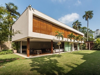 Casa com 4 quartos à venda em Jardim América - SP