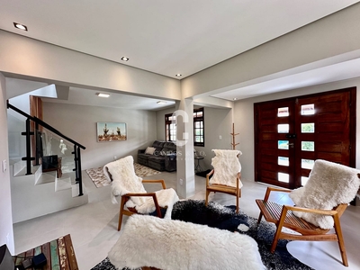 Casa em , Campos do Jordão/SP de 180m² 4 quartos à venda por R$ 1.299.000,00
