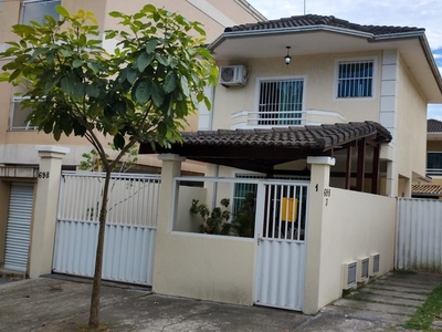 Casa em Liberdade, Rio das Ostras/RJ de 107m² 3 quartos à venda por R$ 594.000,00