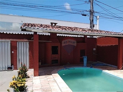 Casa em Nova Parnamirim, Parnamirim/RN de 213m² 3 quartos para locação R$ 2.300,00/mes