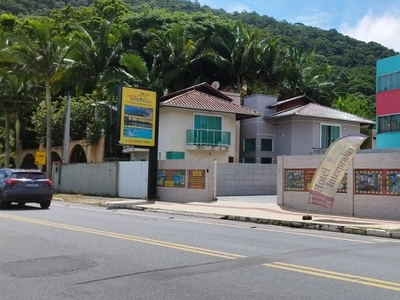 Predio em Barra, Balneário Camboriú/SC de 631m² 14 quartos à venda por R$ 5.989.000,00