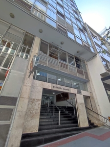 Sala em Centro, Florianópolis/SC de 27m² à venda por R$ 164.000,00 ou para locação R$ 850,00/mes