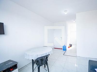 APARTAMENTO no 3º andar com 2 dormitórios e 1 garagem