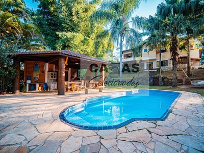 Casa em Algarve, Cotia/SP de 341m² 4 quartos à venda por R$ 1.789.000,00