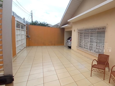 Casa em Ana Carla, Marília/SP de 220m² 3 quartos à venda por R$ 649.000,00