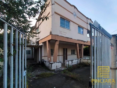 Casa em Mutuá, São Gonçalo/RJ de 250m² 3 quartos à venda por R$ 494.000,00