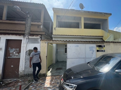 Casa em Parque Esperança, Duque de Caxias/RJ de 100m² 3 quartos à venda por R$ 224.000,00