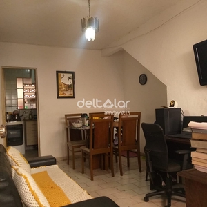 Casa em Vila Cloris, Belo Horizonte/MG de 52m² 2 quartos à venda por R$ 159.000,00