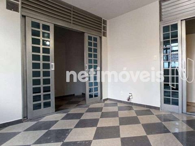 Conjunto Comercial / Sala para alugar, 36m² - Santa Efigênia