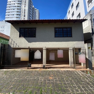 Sobrado em Centro, Ponta Grossa/PR de 175m² 3 quartos para locação R$ 2.500,00/mes