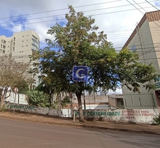Terreno em Centro, Cascavel/PR de 500m² à venda por R$ 1.998.000,00