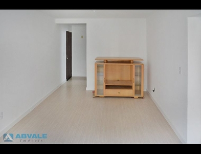 Apartamento no Bairro Velha em Blumenau com 2 Dormitórios e 60 m²