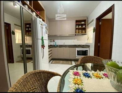 Apartamento no Bairro Vila Nova em Blumenau com 2 Dormitórios (1 suíte) e 84 m²