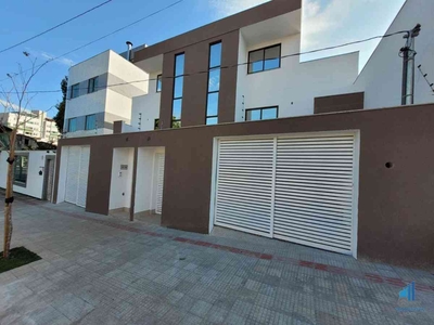 Casa com 3 quartos à venda no bairro Santa Amélia, 90m²