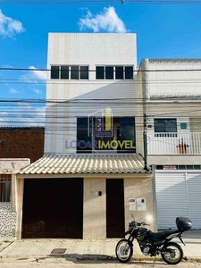 Casa com 4 quartos à venda no bairro Alto Maron, 236m²