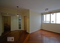 APARTAMENTO no 8º andar com 1 dormitório e 1 garagem