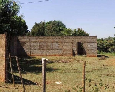 Vende-se chácara com casa em construção em Indiaporã-SP