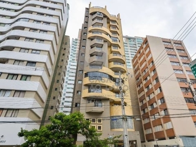 Apartamento com 2 quartos à venda na rua desembargador motta, 1590, centro, curitiba por r$ 440.000