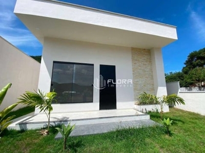 Casa com 2 dormitórios para alugar, 98 m² por r$ 2.500,00/mês - caxito - maricá/rj