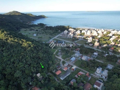 Terreno à venda com vista privilegiada no bairro de mariscal, bombinhas/sc.