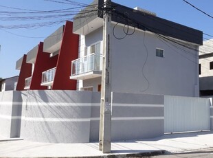 Casa em Extensão Do Bosque, Rio das Ostras/RJ de 76m² 2 quartos à venda por R$ 329.000,00