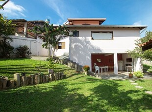 Casa em Jardim Nova Coimbra, Cotia/SP de 2339m² 4 quartos à venda por R$ 888.000,00