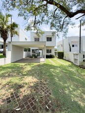 Casa em Jardim Pioneira, Cotia/SP de 167m² 3 quartos à venda por R$ 1.299.000,00