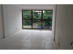 Sala em Santana, Recife/PE de 22m² para locação R$ 2.500,00/mes