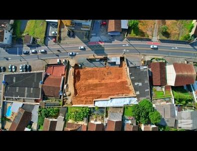 Apartamento no Bairro Água Verde em Blumenau com 2 Dormitórios (2 suítes) e 121 m²