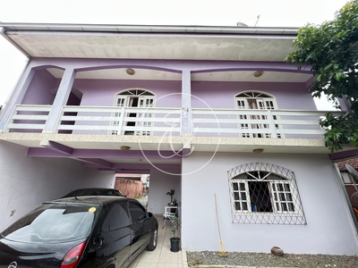 Casa em Fátima, Joinville/SC de 210m² 4 quartos à venda por R$ 499.000,00