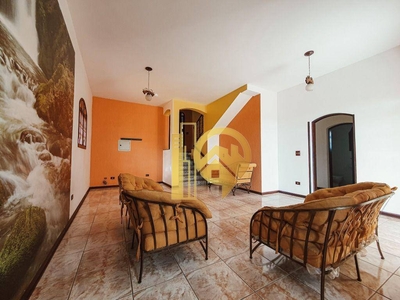 Casa em Jardim Bela Vista, Jacareí/SP de 445m² 4 quartos à venda por R$ 749.000,00
