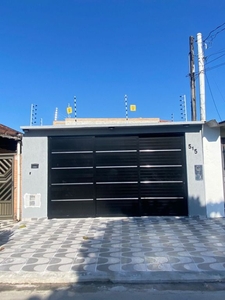 Casa em Vila Tupi, Praia Grande/SP de 110m² 3 quartos à venda por R$ 649.000,00