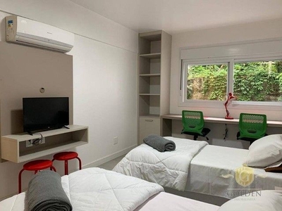 Apartamento com 1 dormitório para alugar, 30 m² por R$ 2.250,00/mês - Centro Histórico - P